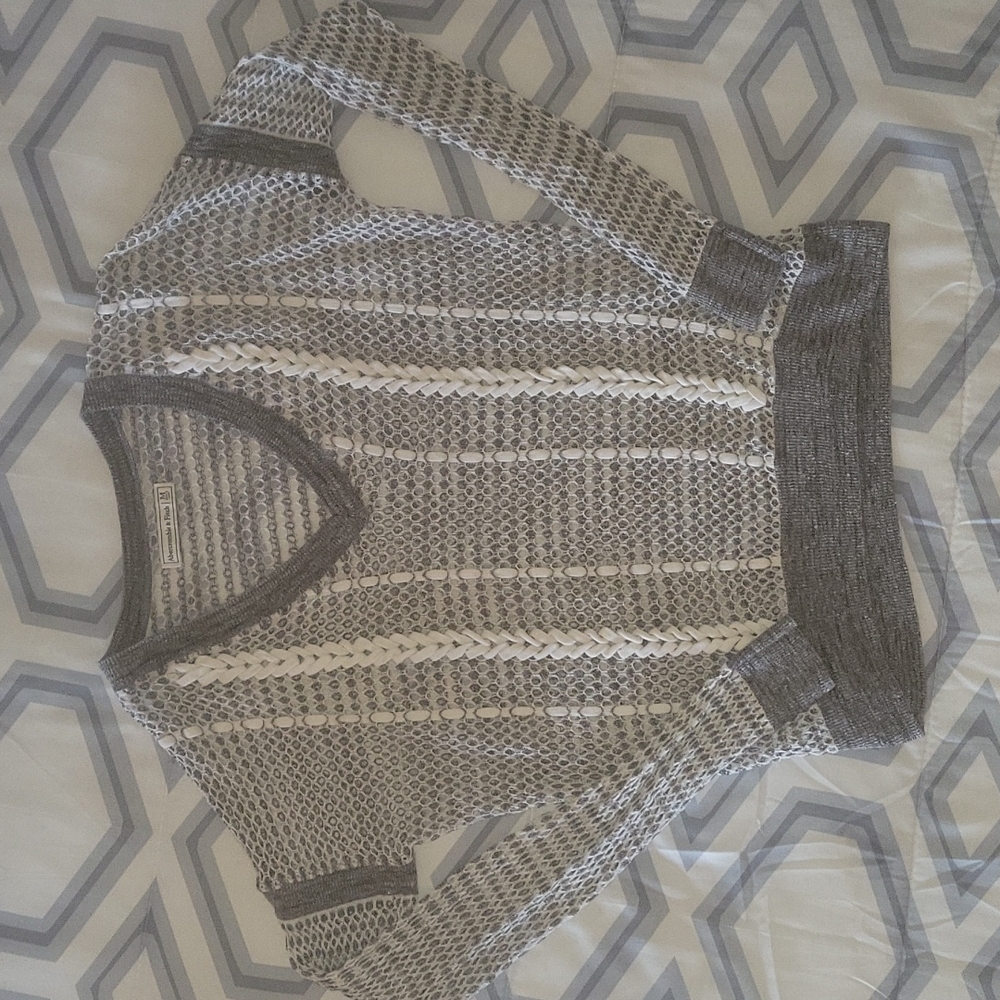 Abercrombie long sleeve M